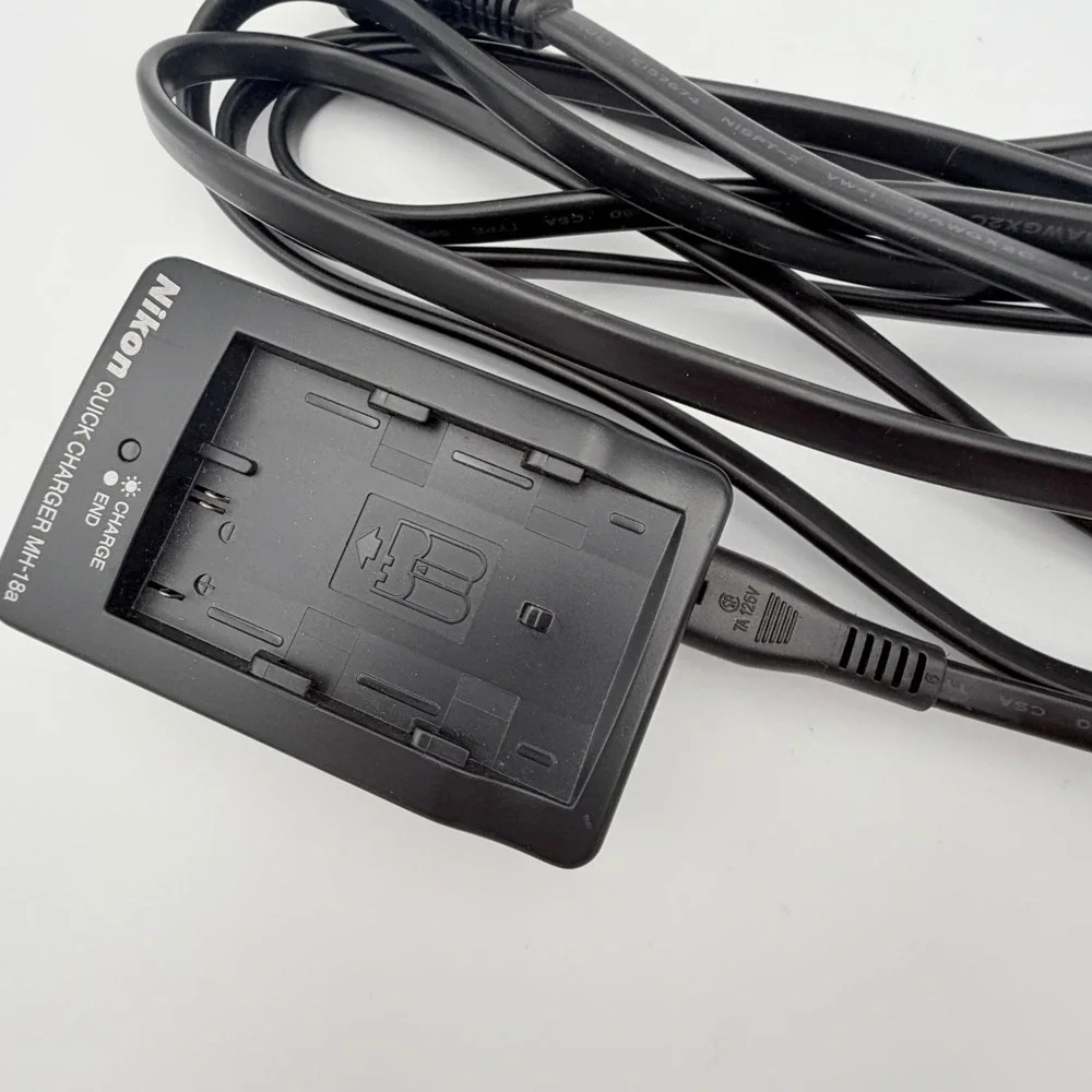 Nikon MH-18a Quick Charger for EN-EL3 EN-EL3a Li-ion Battery Black DSLR Camera
